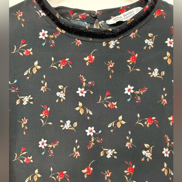 Zara moody floral blouse, S, ruffled sleeves & hem, velvet, Edgy Romantic - Picture 4 of 8